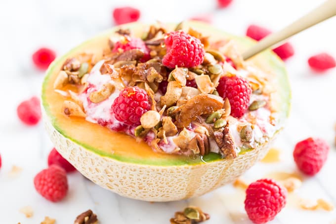 Raspberry Melon Breakfast Bowls: Easy Blender Recipes with Crunchy Toppings